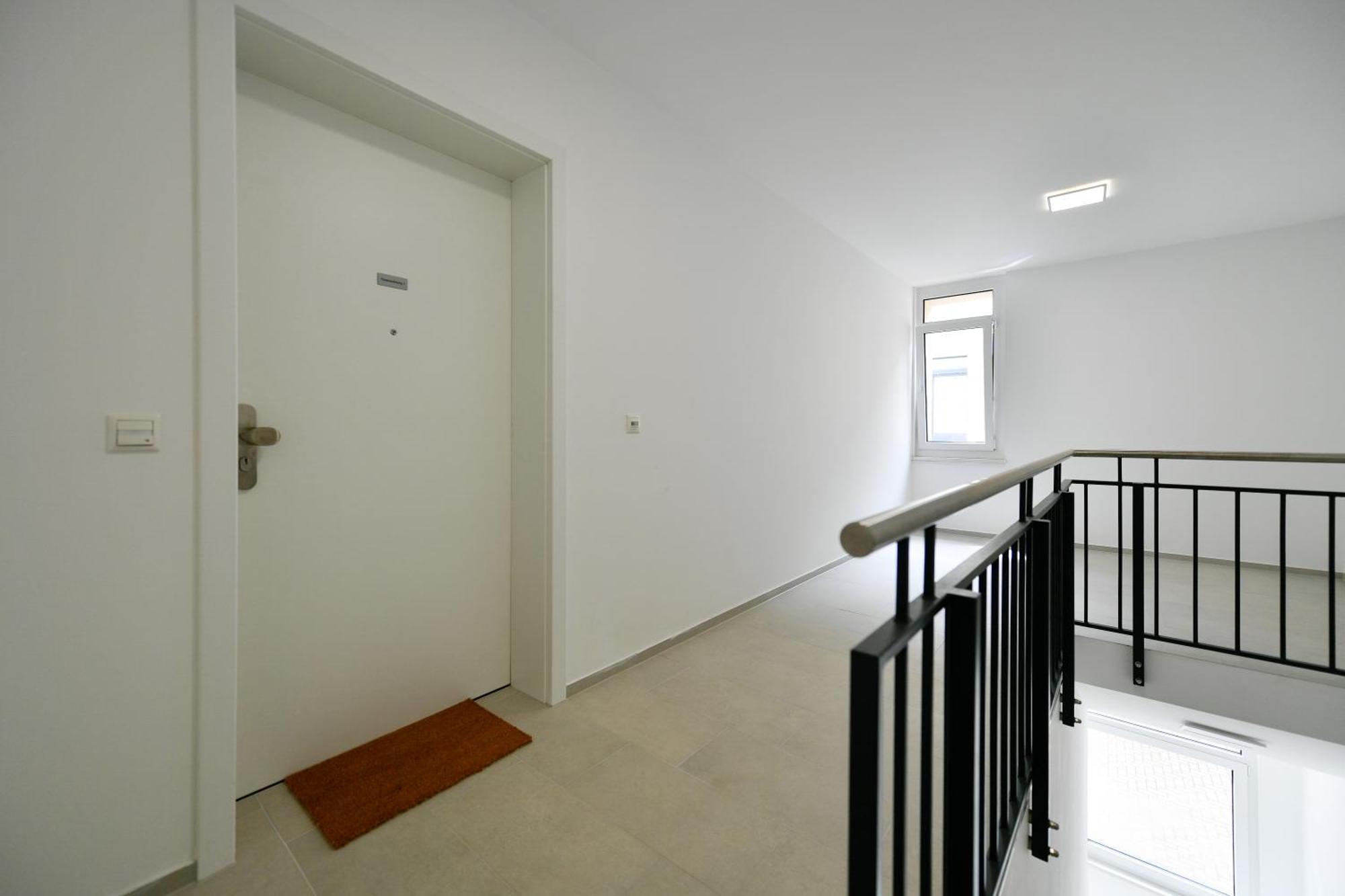 Ferienwohnungen Am Theater - Modern, Zentral Und Ruhig Mit Kueche, Waschtrockner, Netflix, Wlan Und Parkplatz- 2 Zimmer, 52 Qm Cottbus Habitación foto
