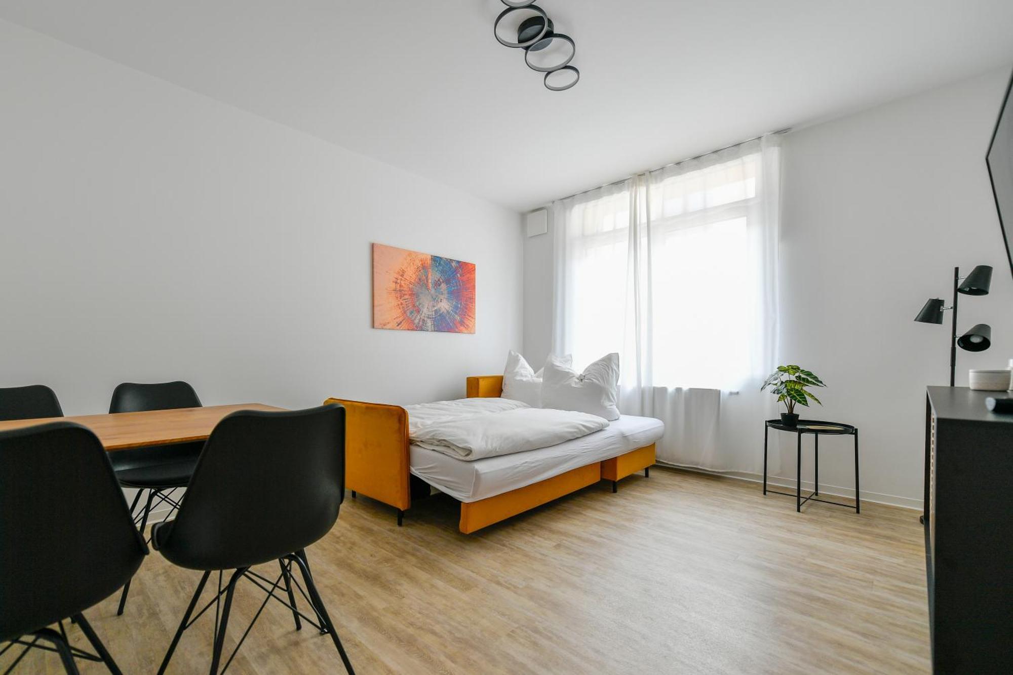 Ferienwohnungen Am Theater - Modern, Zentral Und Ruhig Mit Kueche, Waschtrockner, Netflix, Wlan Und Parkplatz- 2 Zimmer, 52 Qm Cottbus Habitación foto